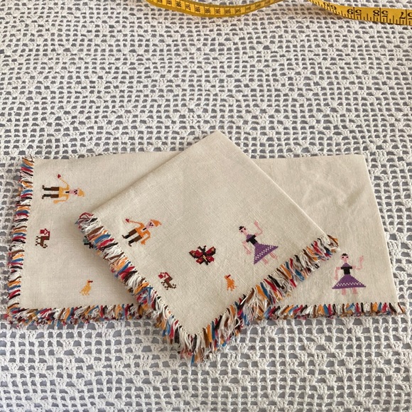 Three Vintage Linen Cocktail Napkins, Rare, Cross Stitched on this fine … - Picture 2 of 12